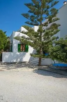 Vrettos Beachfront Апартаменты Плака